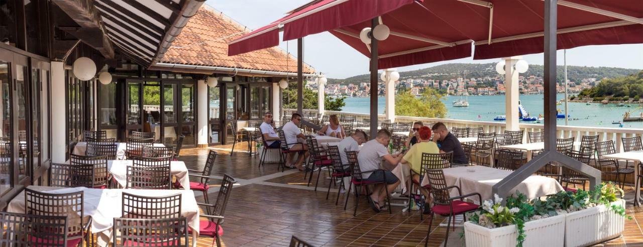Victoria Mobilehome Jezera Village Holiday Resort Dış mekan fotoğraf
