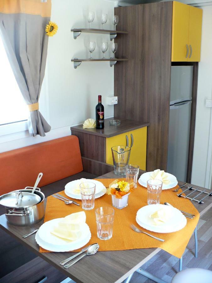 Victoria Mobilehome Jezera Village Holiday Resort Dış mekan fotoğraf